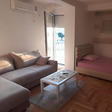 Apartment Luka 波德戈里察 外观 照片