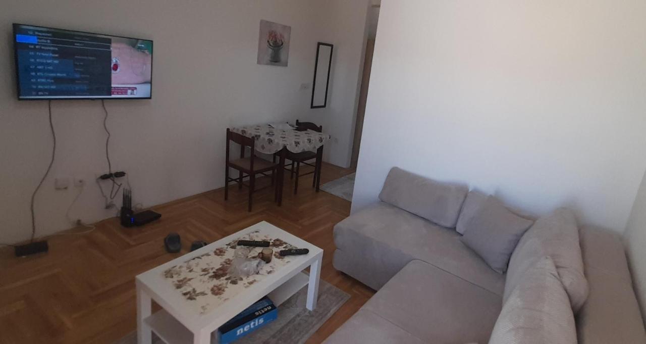 Apartment Luka 波德戈里察 外观 照片
