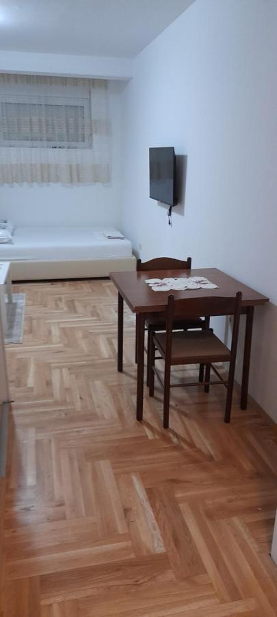 Apartment Luka 波德戈里察 外观 照片